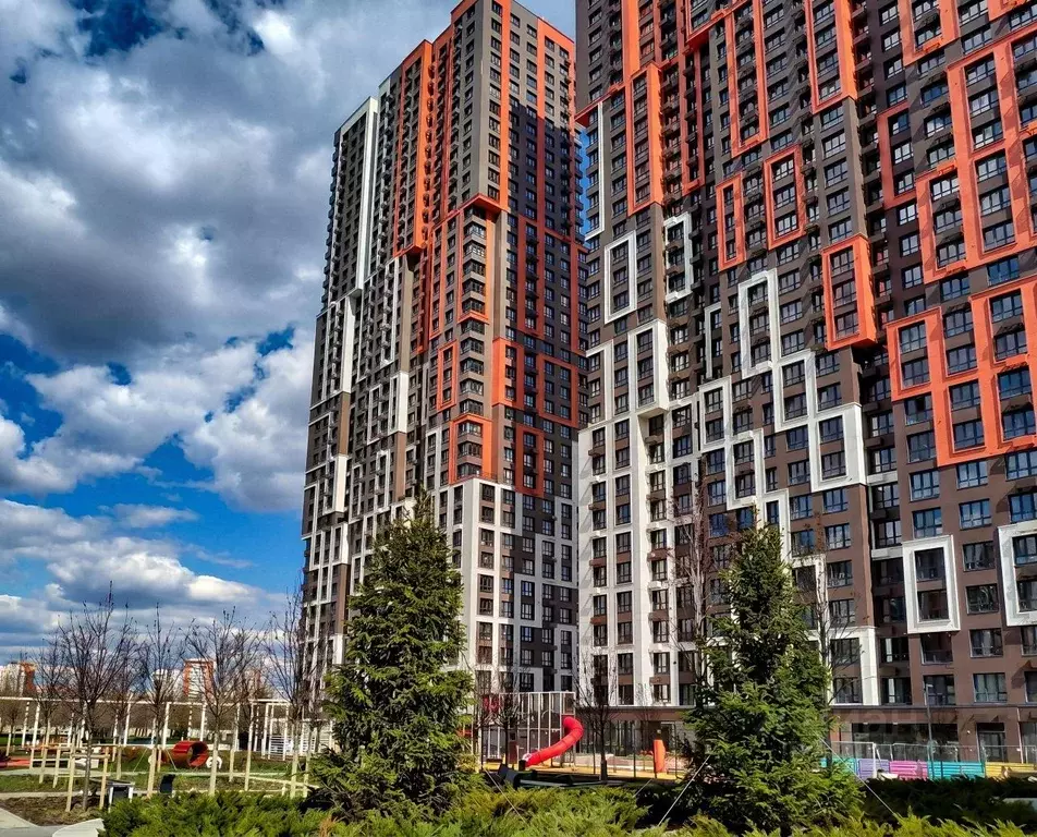 3-к кв. Москва Мосфильмовская ул., 98к1 (76.2 м) - Фото 1