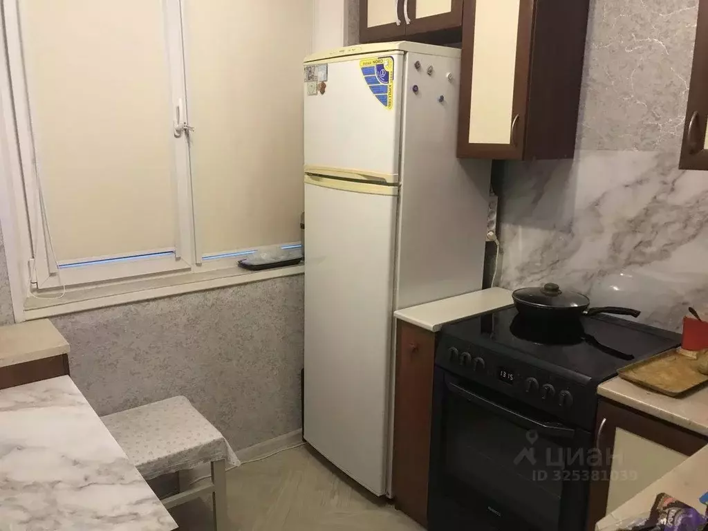 2-к кв. Мурманская область, Апатиты ул. Космонавтов, 38 (43.7 м) - Фото 2