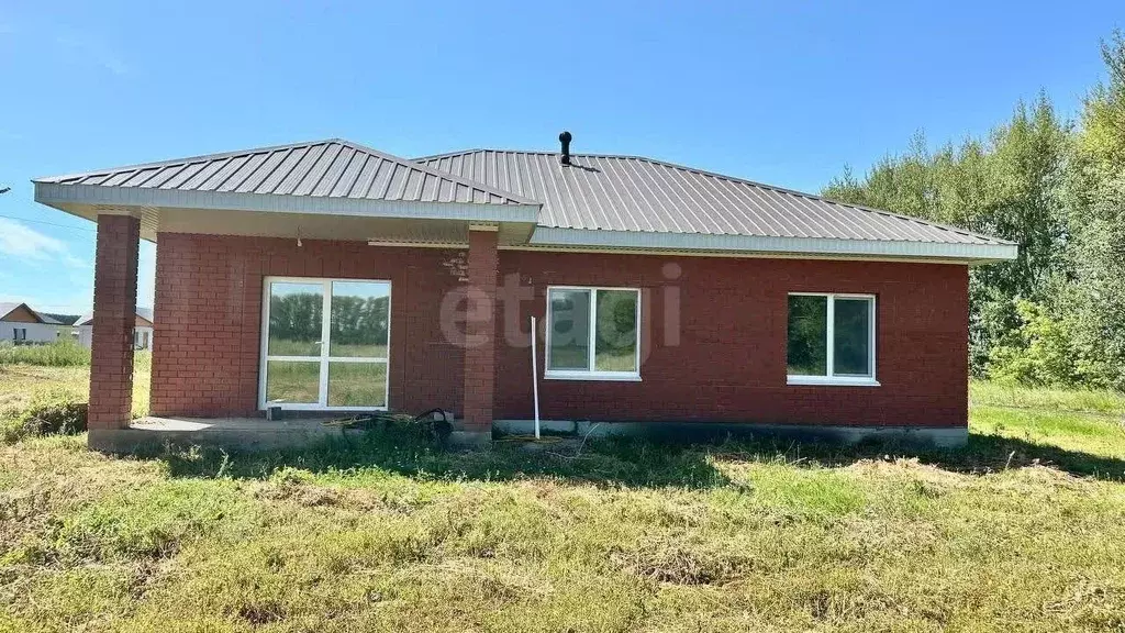 Дом в Башкортостан, Уфимский район, Дмитриевский сельсовет, д. ... - Фото 1