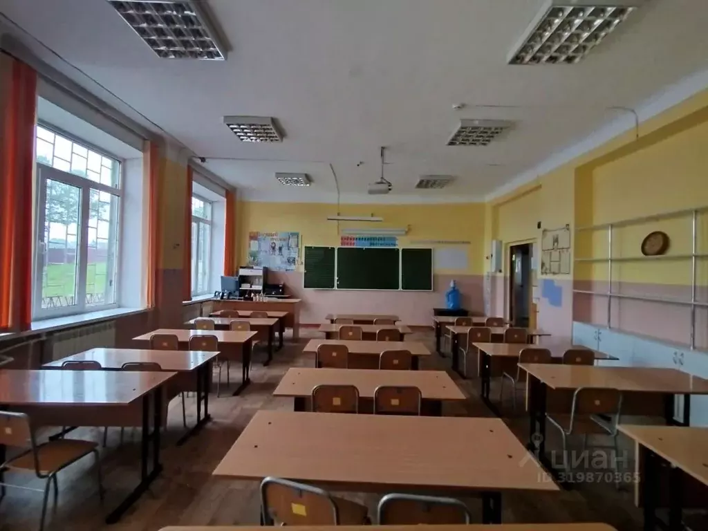 Помещение свободного назначения в Приморский край, Находка Садовая ... - Фото 0