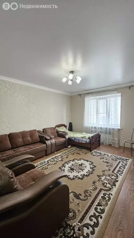 3-комнатная квартира: Нальчик, улица Маяковского, 78 (90 м) - Фото 1