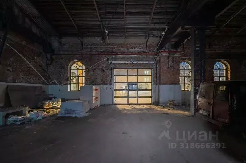 Торговая площадь в Санкт-Петербург ул. Комсомола, 2 (664 м) - Фото 1