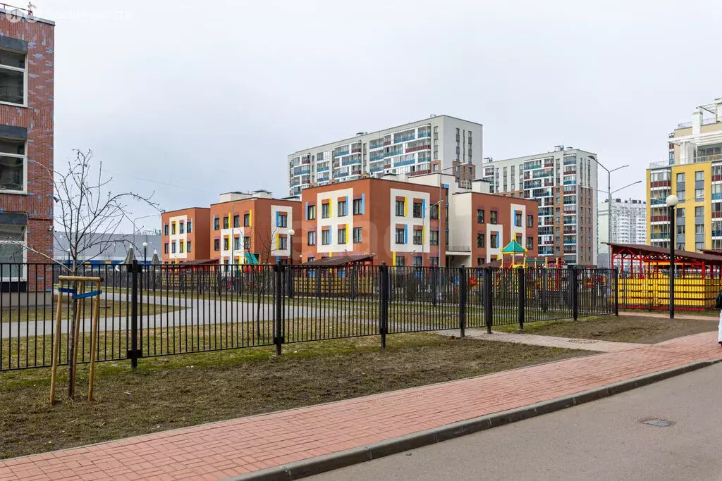 2-комнатная квартира: Бугры, улица Шекспира, 7 (56.6 м) - Фото 2