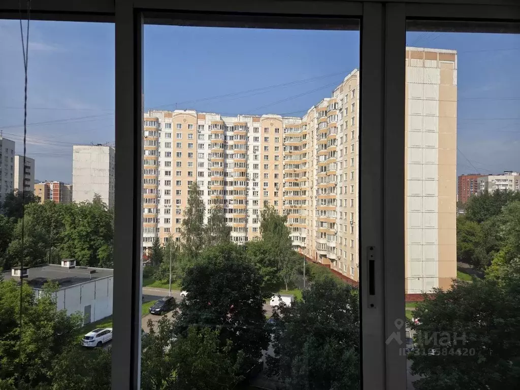3-к кв. Москва ул. Лазо, 14К2 (65.0 м) - Фото 0