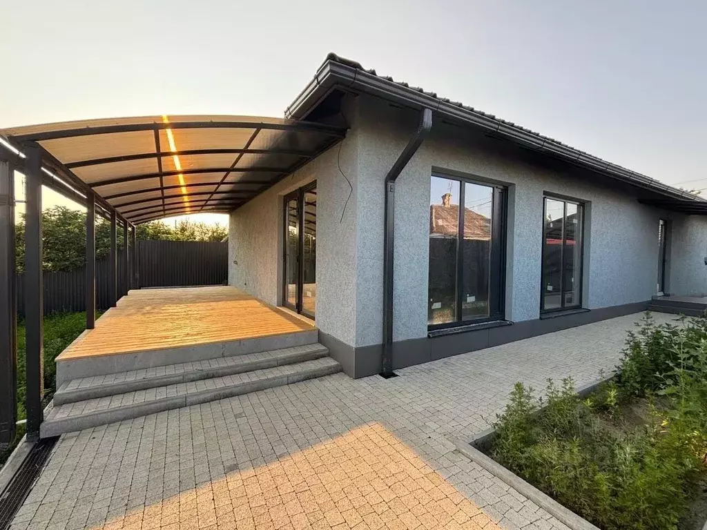 Дом в Краснодарский край, Темрюк ул. Кириллова (120 м) - Фото 2