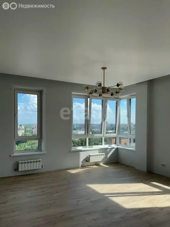 2-комнатная квартира: Абакан, улица Комарова, 7А (63.2 м) - Фото 0