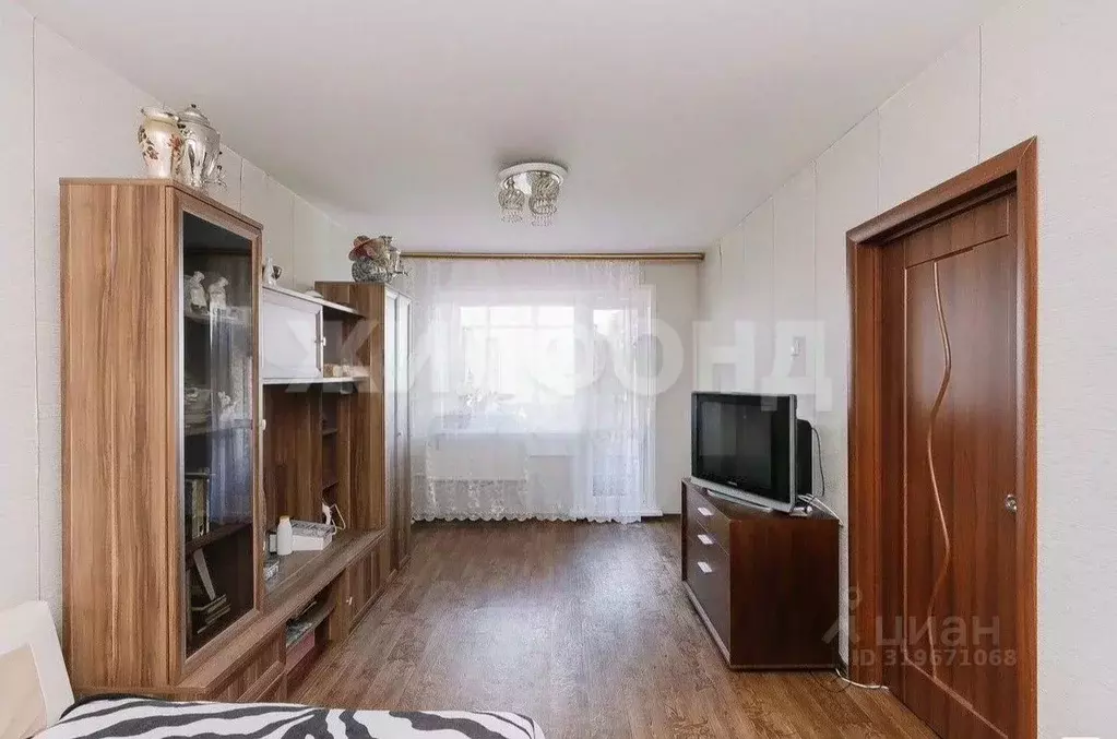 Комната Новосибирская область, Новосибирск Нарымская ул., 19 (16.0 м) - Фото 1