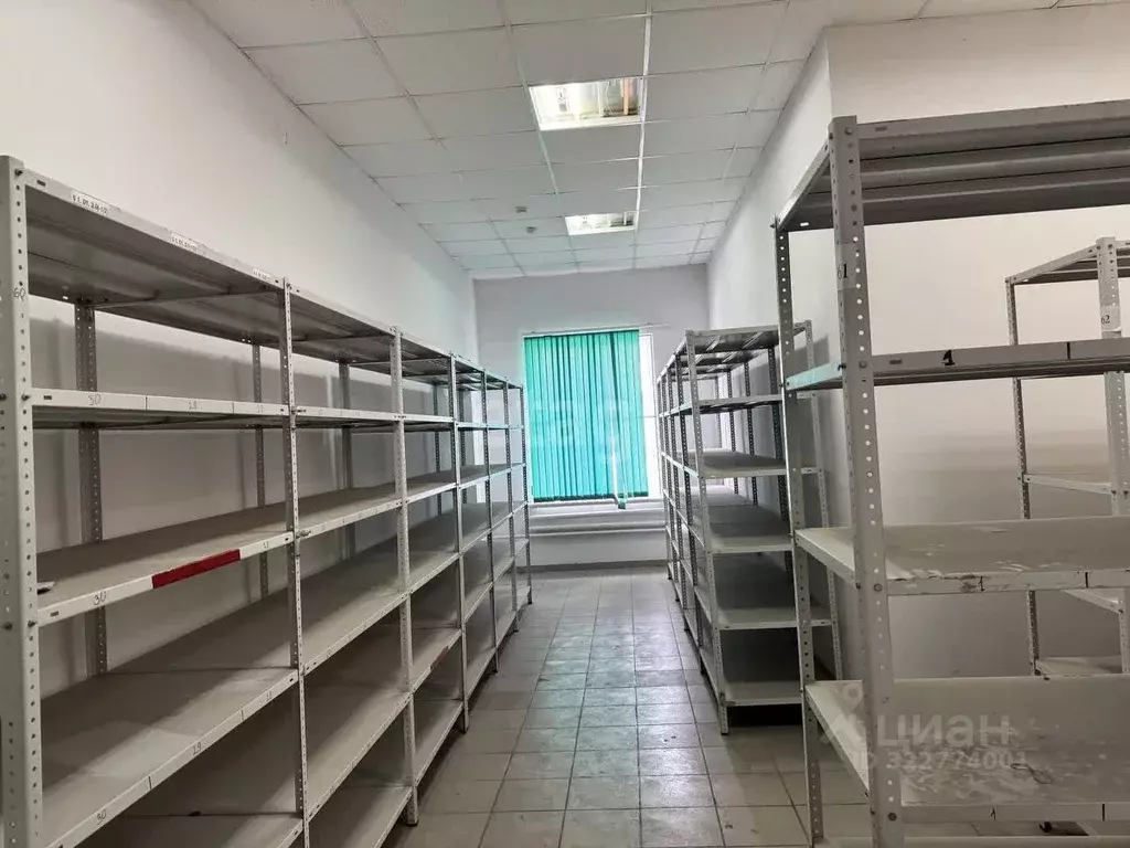 Помещение свободного назначения в Адыгея, Майкоп Курганная ул., 350 ... - Фото 1