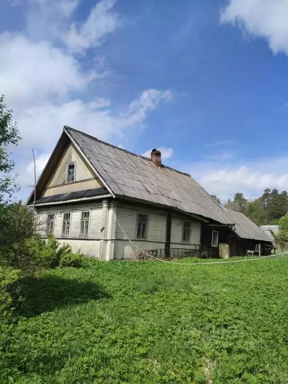 Дом в Ленинградская область, Лужский район, Толмачевское городское ... - Фото 1