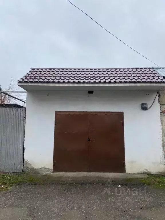 Гараж в Кабардино-Балкария, Баксан ул. Имени Р.А. Калмыкова (36 м) - Фото 0