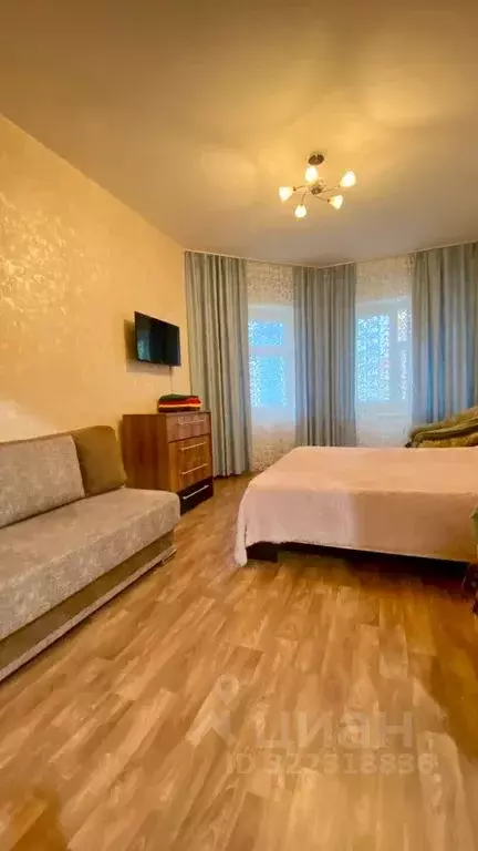 1-к кв. Ханты-Мансийский АО, Нижневартовск ул. Героев Самотлора, 18 ... - Фото 1