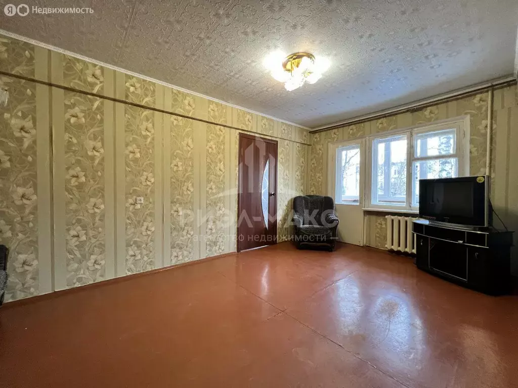 2-комнатная квартира: Брянск, 2-й проезд Станке Димитрова, 9 (44.6 м) - Фото 0