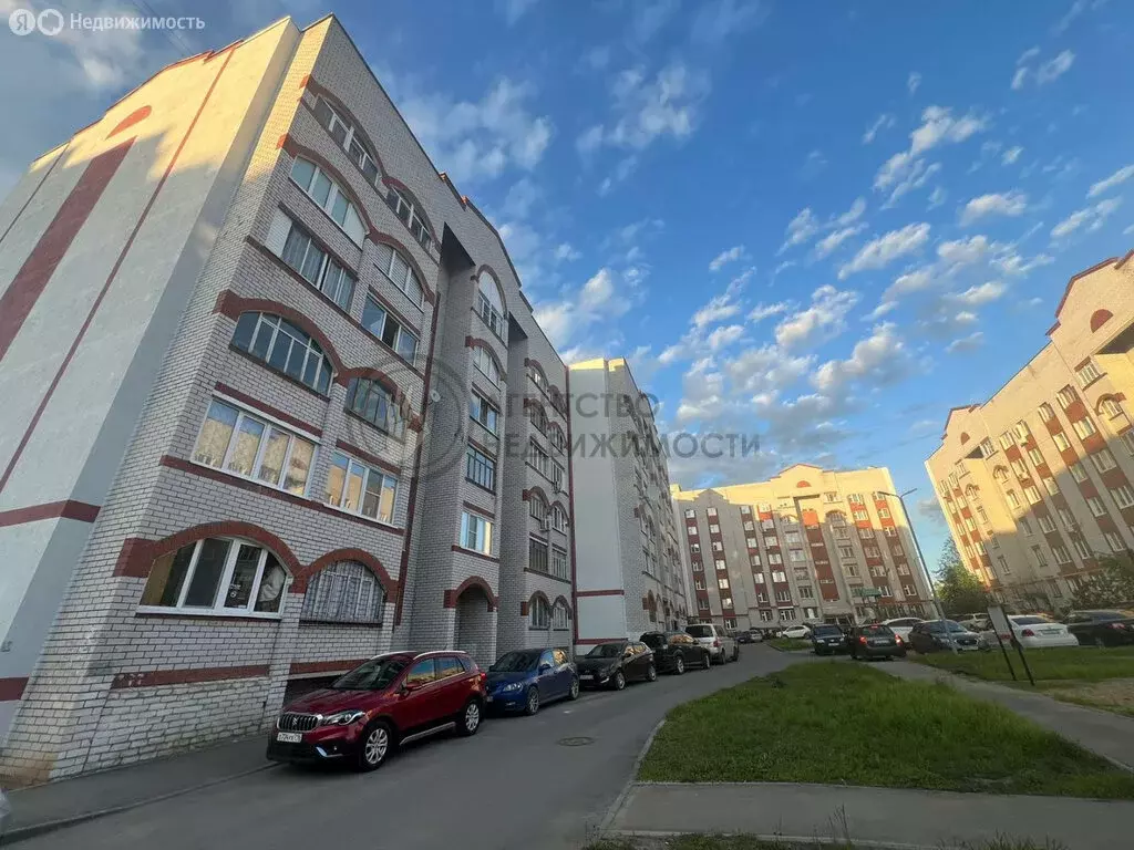 3-комнатная квартира: Казань, улица Хайдара Бигичева, 35 (73 м) - Фото 0