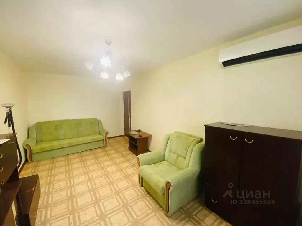 2-к кв. Калмыкия, Элиста ул. Ю. Клыкова, 136 (42.0 м) - Фото 1