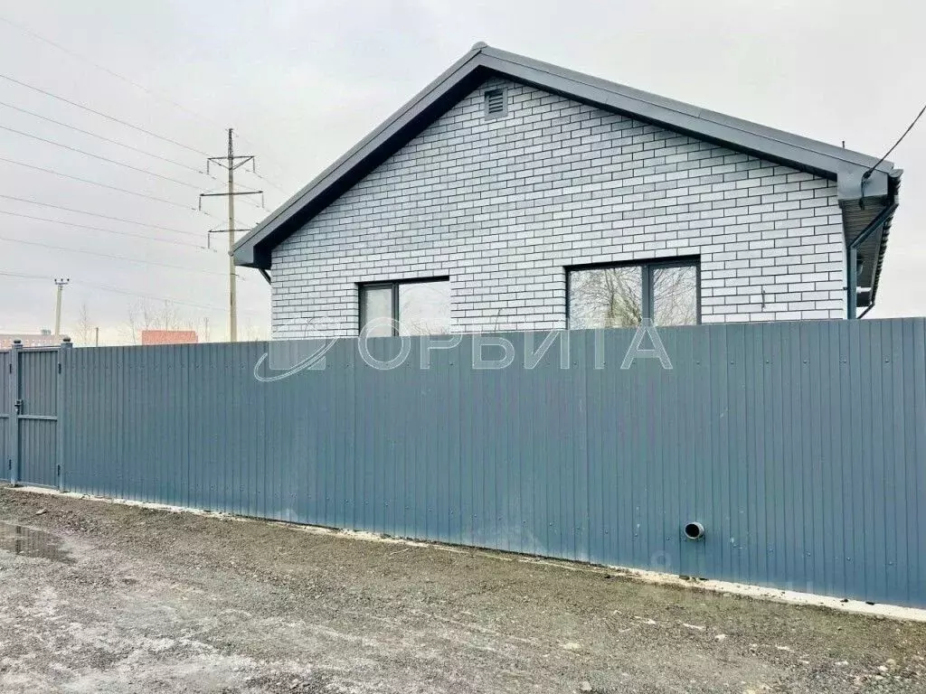 Дом в Тюменская область, Тюмень Когалымская ул. (85 м) - Фото 1