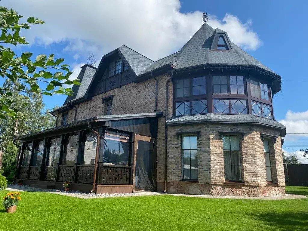 Коттедж в Ленинградская область, Всеволожский район, Бугровское ... - Фото 1