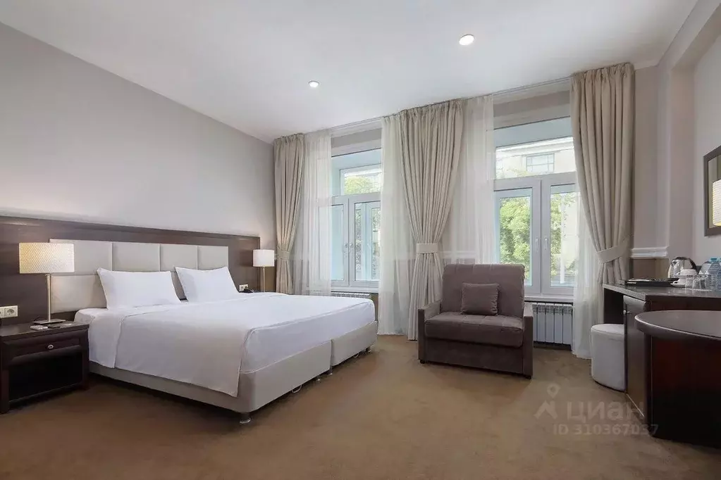 Комната Москва Моховая ул., 10С1 (25.0 м) - Фото 1