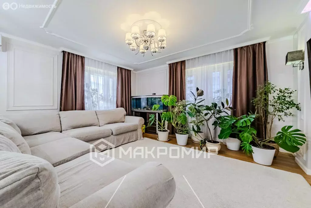 5-комнатная квартира: Санкт-Петербург, улица Беринга, 23к2 (150 м) - Фото 0