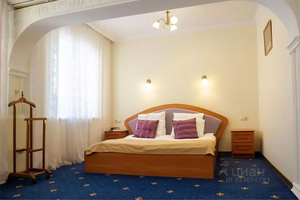 Комната Саратовская область, Саратов ул. Имени 32-й Стрелковой ... - Фото 1