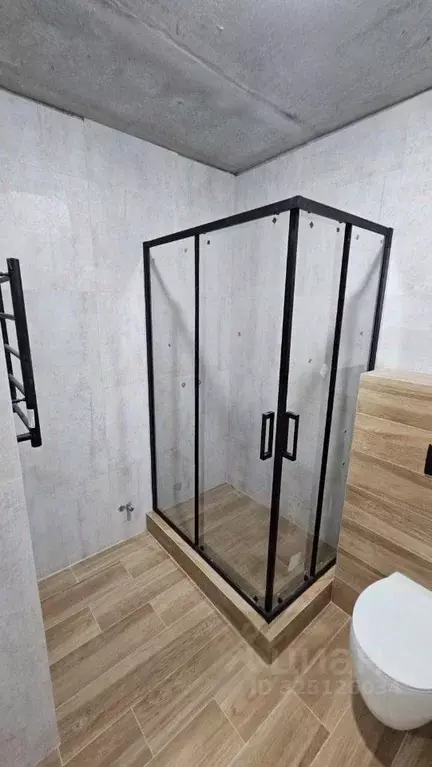 Студия Тюменская область, Тюмень ул. Краснооктябрьская, 8 (33.0 м) - Фото 1