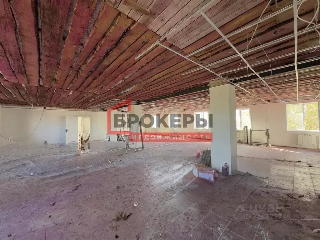 Помещение свободного назначения в Севастополь ул. Ковпака, 3 (200 м) - Фото 2