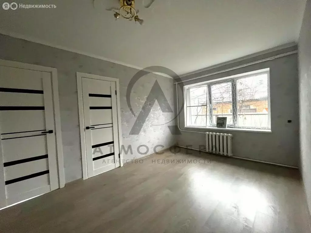 3-комнатная квартира: Апшеронск, улица Ленина, 204 (43.6 м) - Фото 1