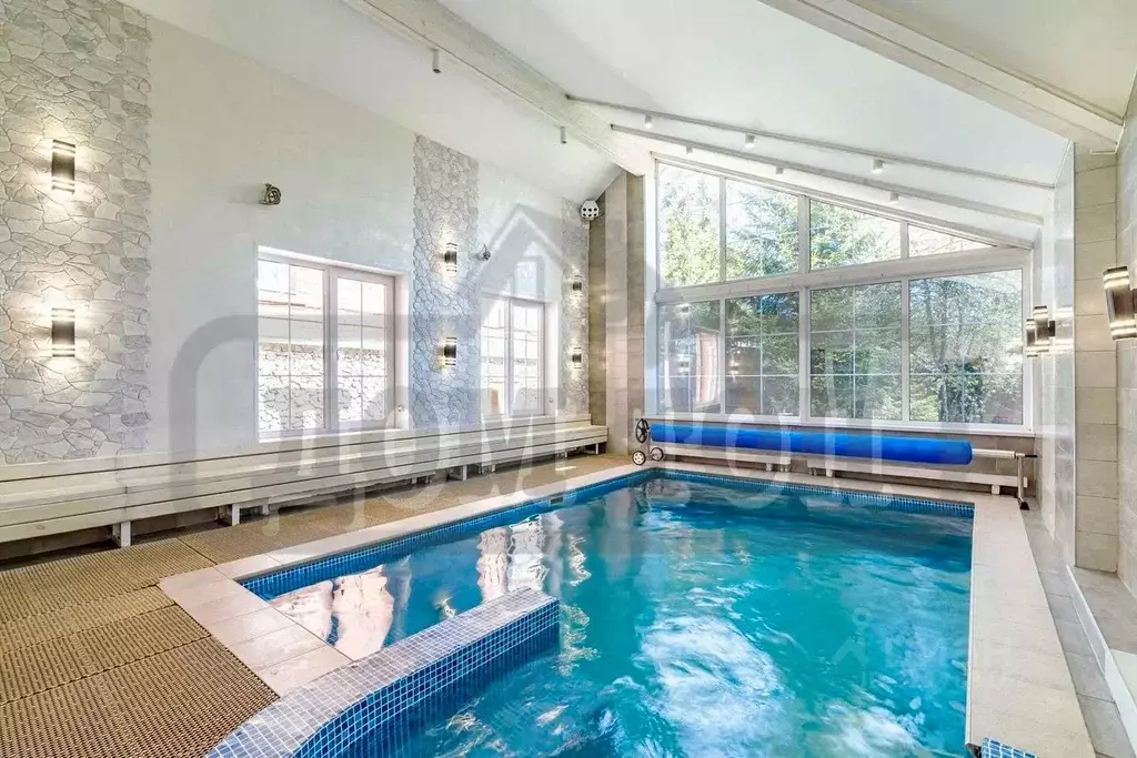 Дом в Москва д. Ватутинки,  (400 м) - Фото 2