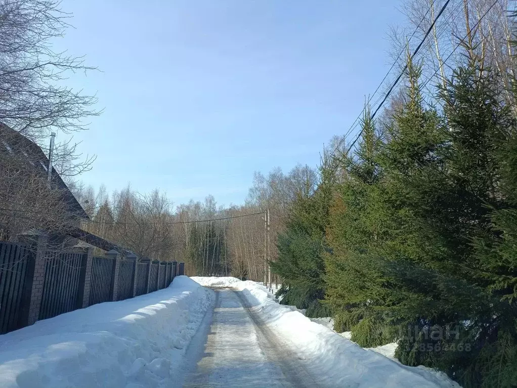 Участок в Калужская область, Жуковский муниципальный округ, д. ... - Фото 1