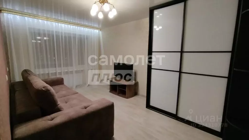 2-к кв. Ханты-Мансийский АО, Сургут Студенческая ул., 16 (30.8 м) - Фото 1