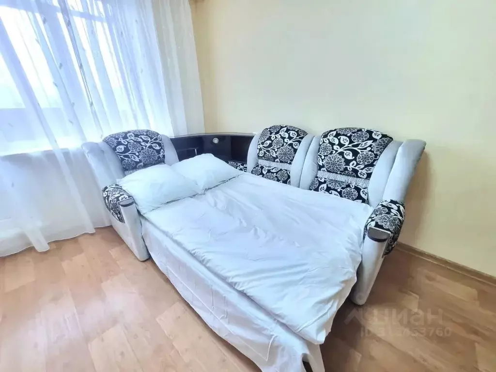1-к кв. Ханты-Мансийский АО, Нефтеюганск 16-й мкр, 10 (30.0 м) - Фото 1