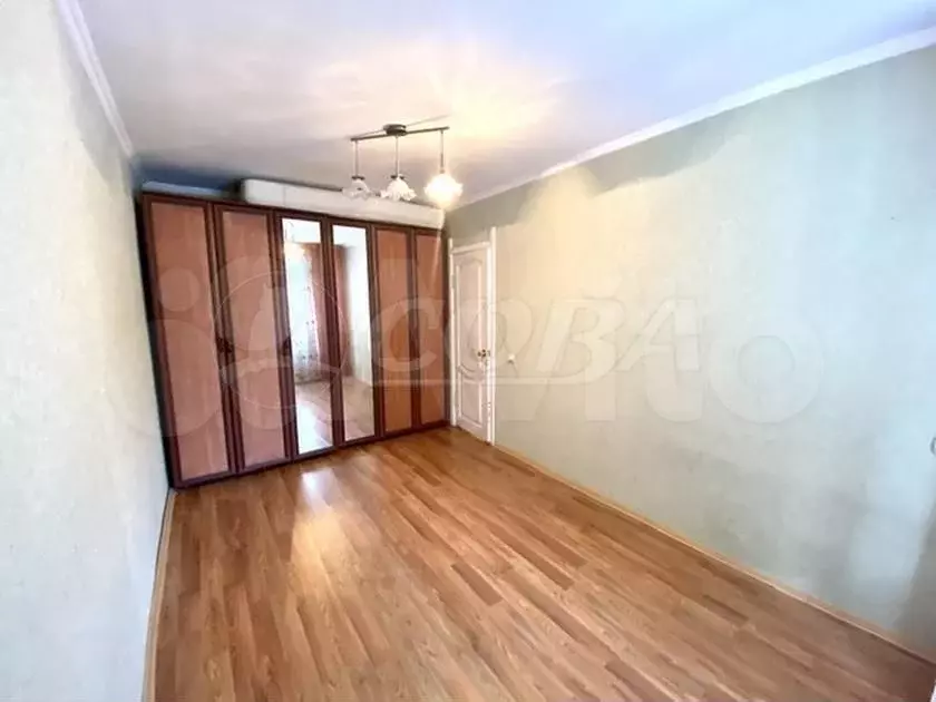 3-к. квартира, 80 м, 1/6 эт. - Фото 1