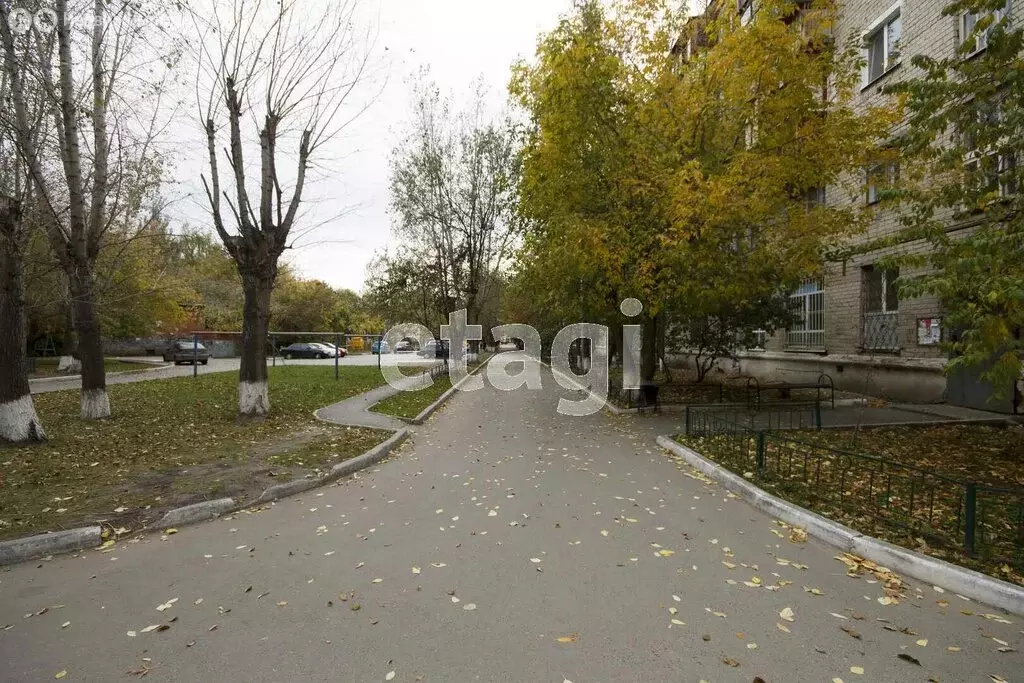 2-комнатная квартира: Тюмень, улица Карла Маркса, 127 (40.5 м) - Фото 2