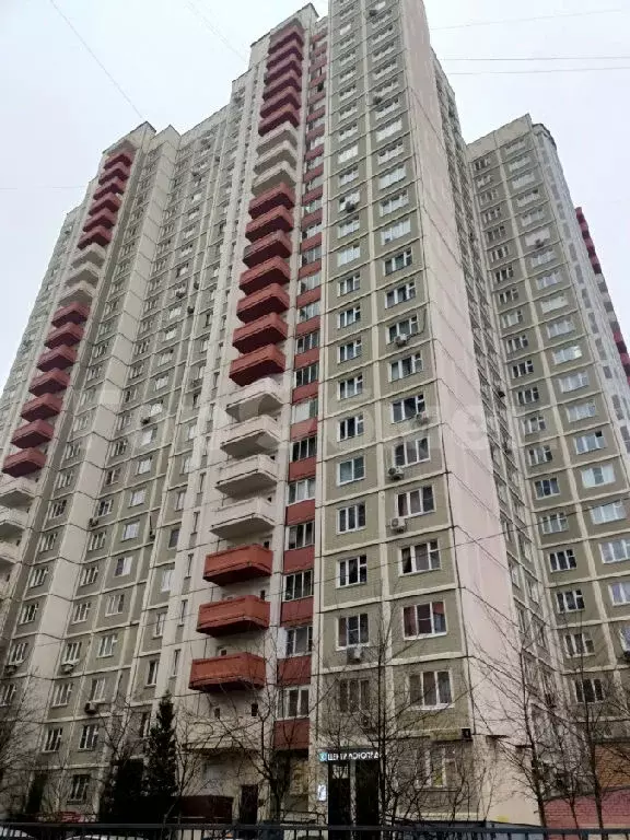 Продается 3-комнатная квартира - Фото 1