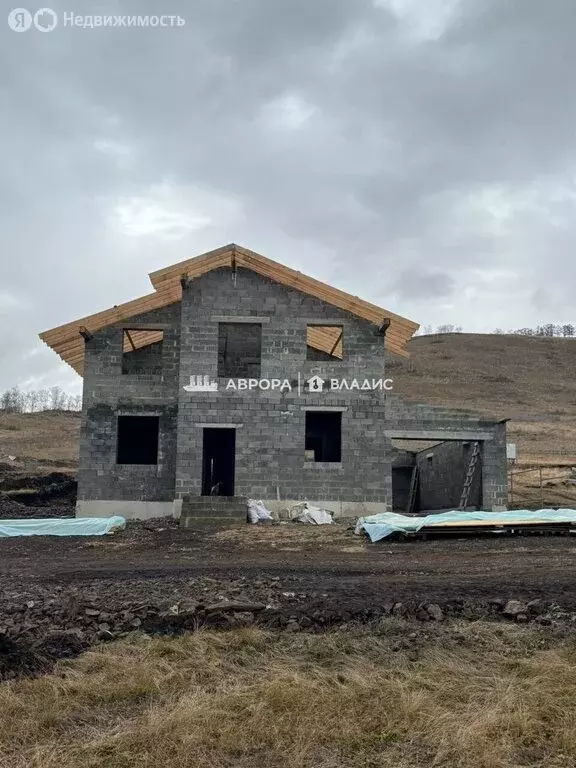 Дом в Якты-Куль, микрорайон Зелёные Холмы (250 м) - Фото 1