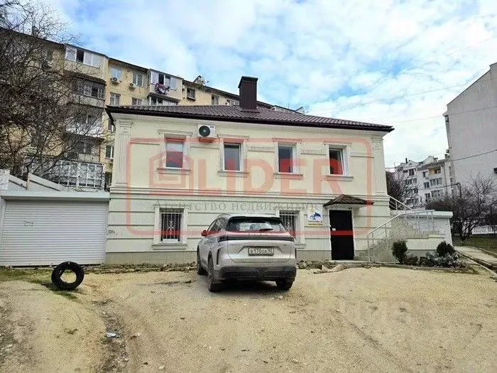 Торговая площадь в Севастополь ул. Ефремова, 28 (145 м) - Фото 1