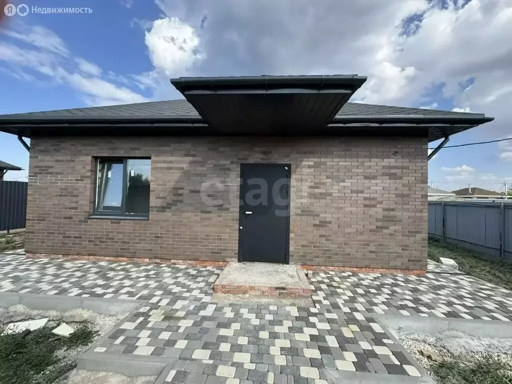 Дом в Энгельс, Московская улица (80 м) - Фото 2