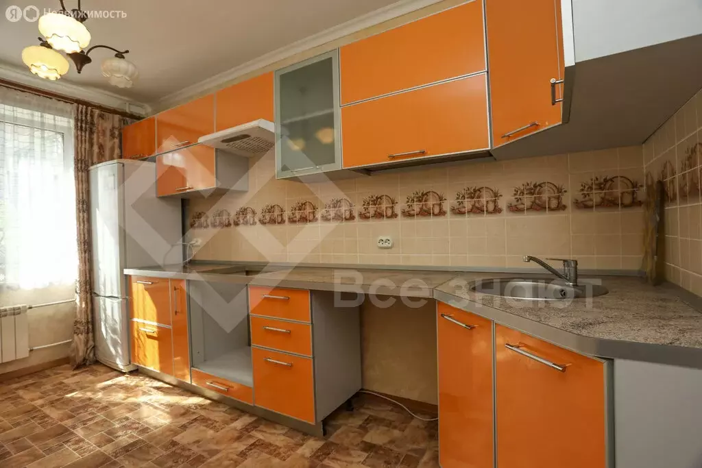 3-комнатная квартира: Челябинск, улица Мира, 27 (67 м) - Фото 2