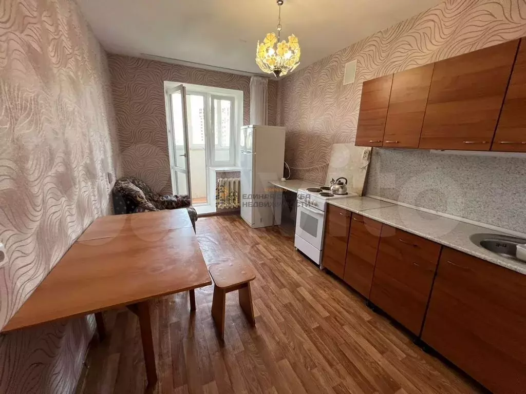 1-к. квартира, 40 м, 9/16 эт. - Фото 1