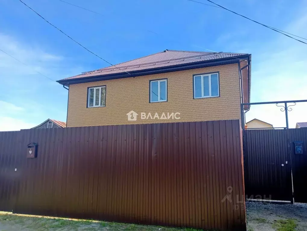 Таунхаус в Брянская область, Брянск Липецкая ул., 20 (156 м) - Фото 1