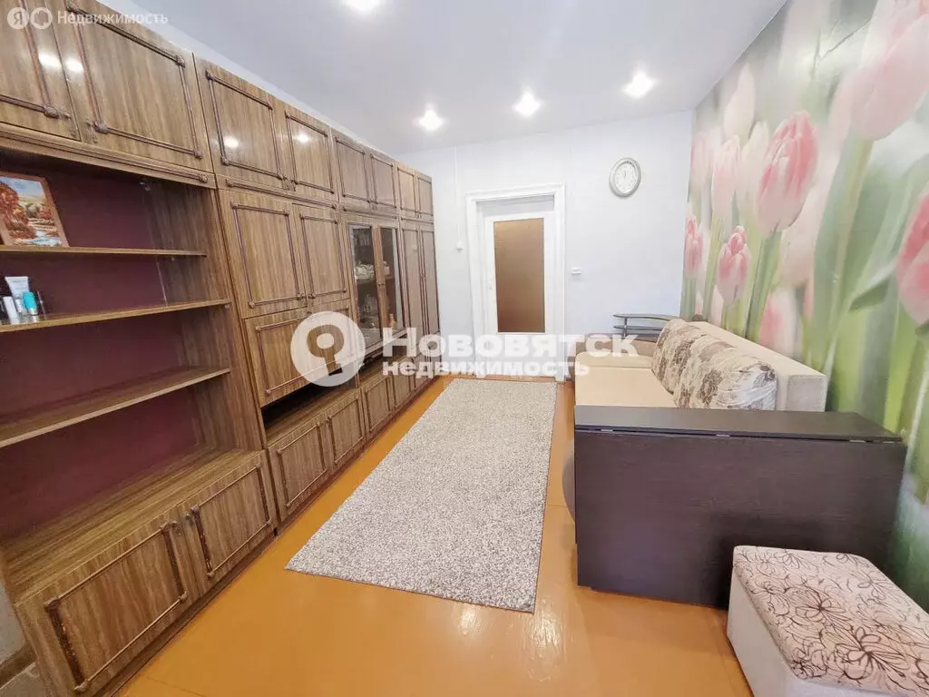 3-комнатная квартира: Киров, Нововятский район, улица Ленина, 4 (58 м) - Фото 0