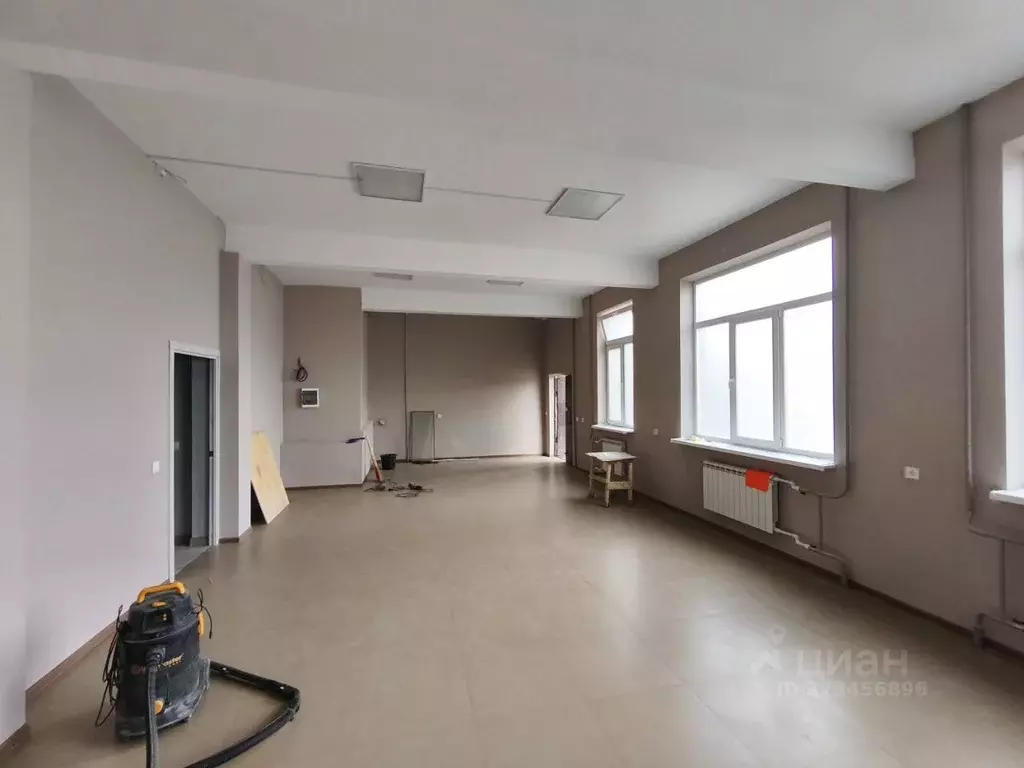 Помещение свободного назначения в Брянская область, Брянск ул. ... - Фото 2