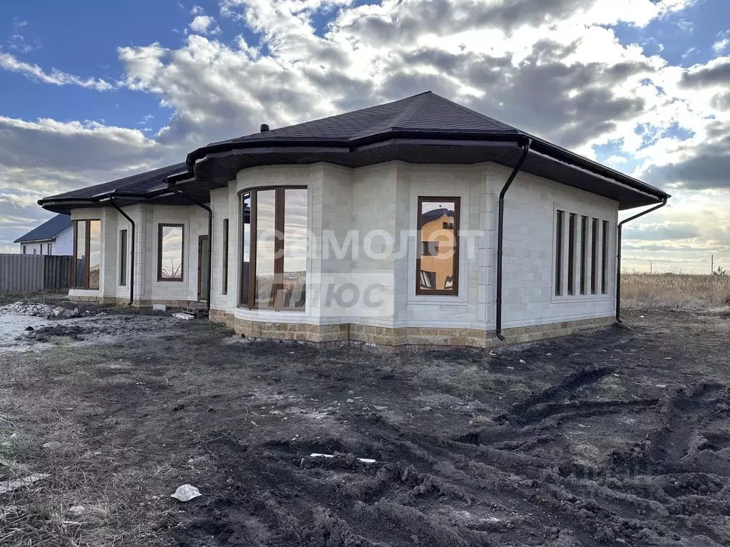 Дом в Курская область, Курский район, Моковский сельсовет, д. Гремячка ... - Фото 0