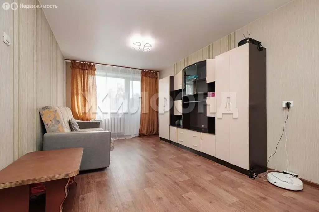 2-комнатная квартира: Новосибирск, улица Челюскинцев, 22 (44.3 м) - Фото 0