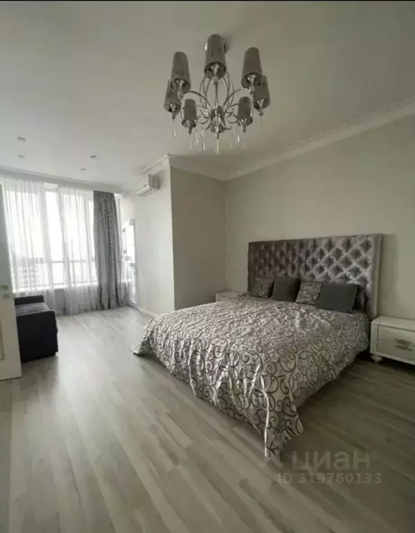 3-к кв. Краснодарский край, Сочи Светлана мкр, ул. Гагринская, 10 ... - Фото 0
