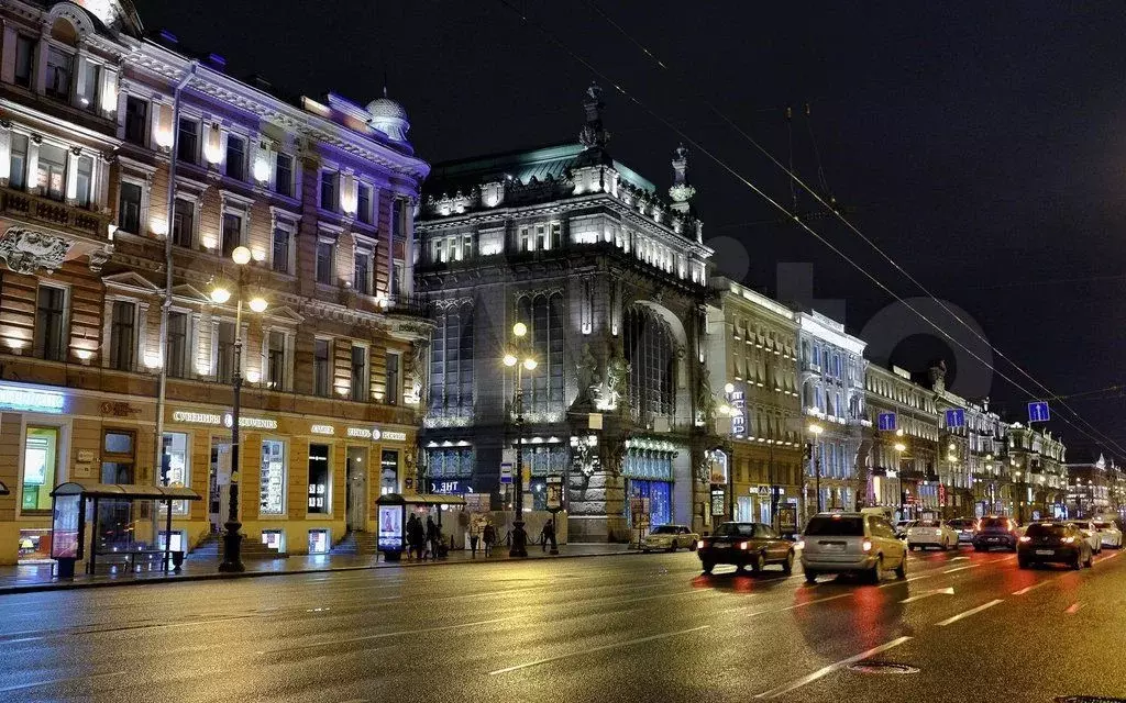 171м2 на Невском, 1 этаж, трафик - Фото 1