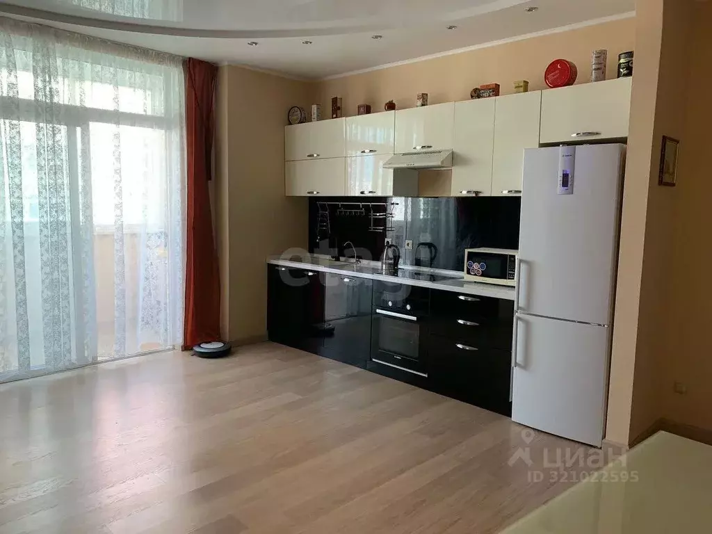 3-к кв. Приморский край, Владивосток ул. Кирова, 25Е (79.0 м) - Фото 0