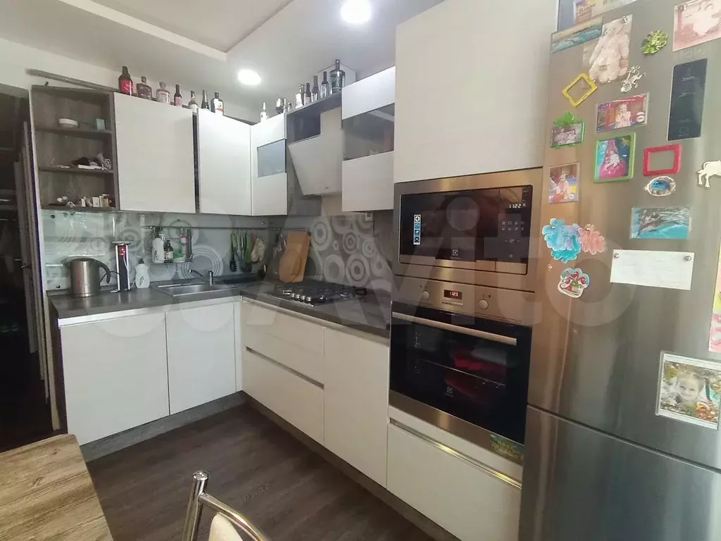 2-к. квартира, 52 м, 2/9 эт. - Фото 0