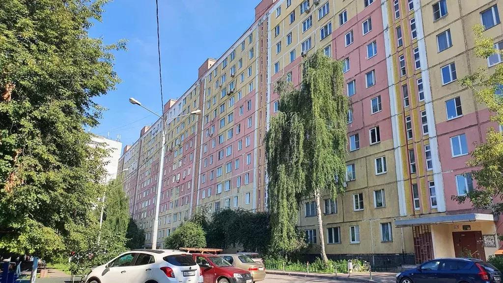 Продается 3-комнатная квартира - Фото 1