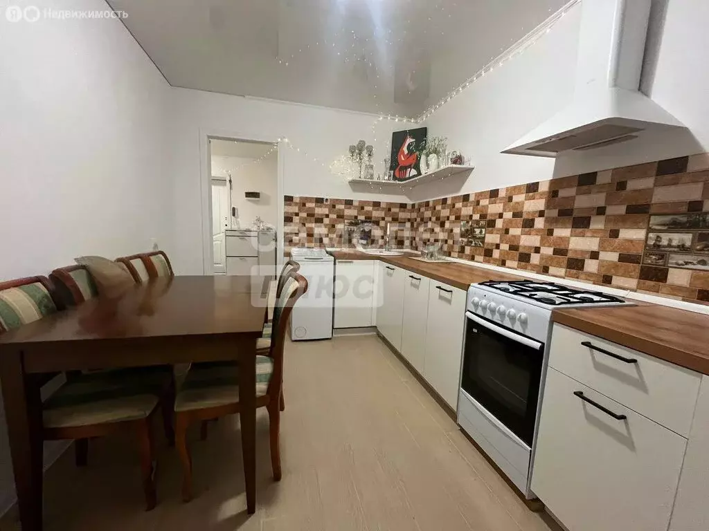 2-комнатная квартира: Ставрополь, улица Пушкина, 63/1 (68.5 м) - Фото 1