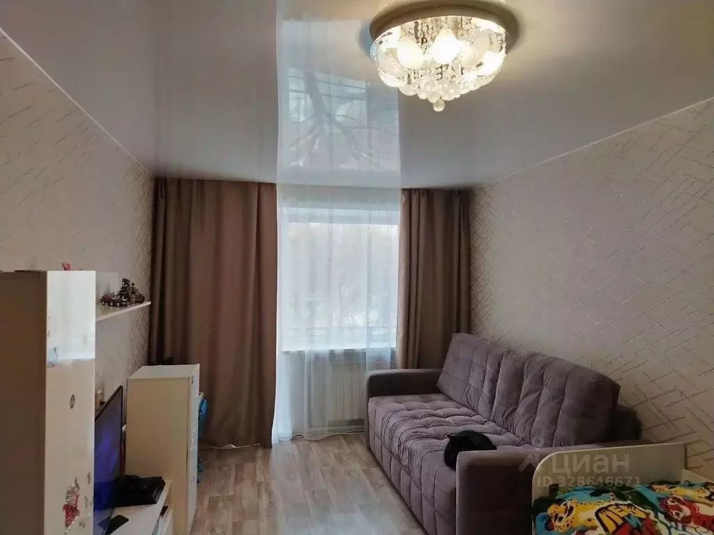 1-к кв. Ленинградская область, Тихвин 1-й мкр, 40 (31.0 м) - Фото 1